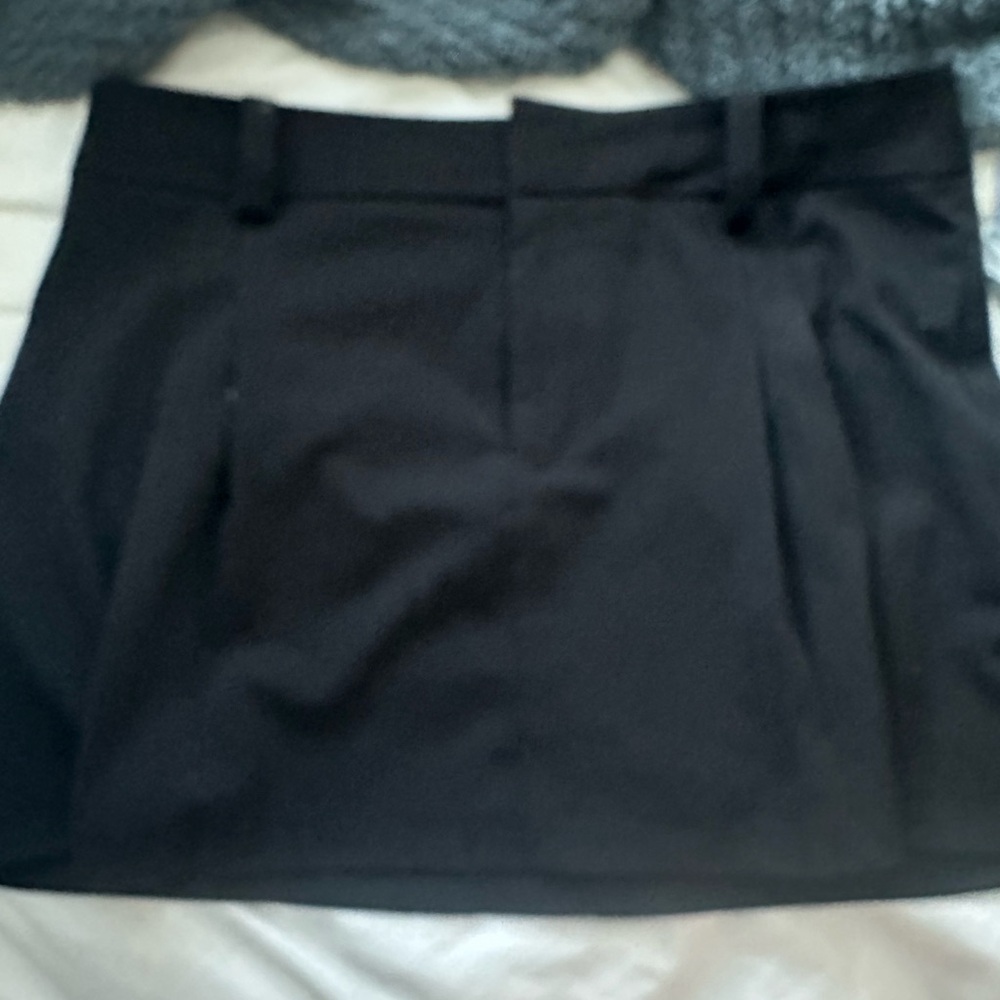 Black Aritzia Skirt